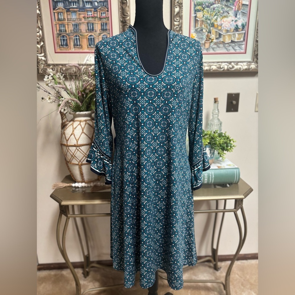 MAX STUDIO SCOOP NECK DRESS BLUE & WHITE GEOMETRIC PATTERN RUFFLE SLEEVE SZ L - Picture 2 of 9